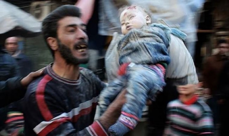 Onların derdi sadece arkadaşları ile oyun oynamak, okula gitmek, annesine sımsıkı sarılıp uyumak, işten gelmiş babasına koşup baba en sevdiğim çikolatayı aldın mı? olması gerekirken gözünü hırs bürümüş zalimlerin bombaları altında can pazarında buldu...