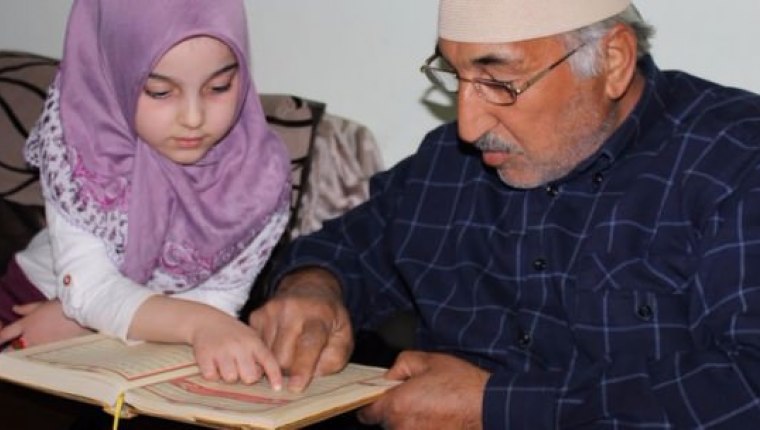 6 yaşında dedesine Kur'an-ı kerim öğretti