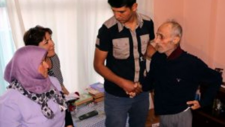 Alzheimer hastasına arkadaş bakımı