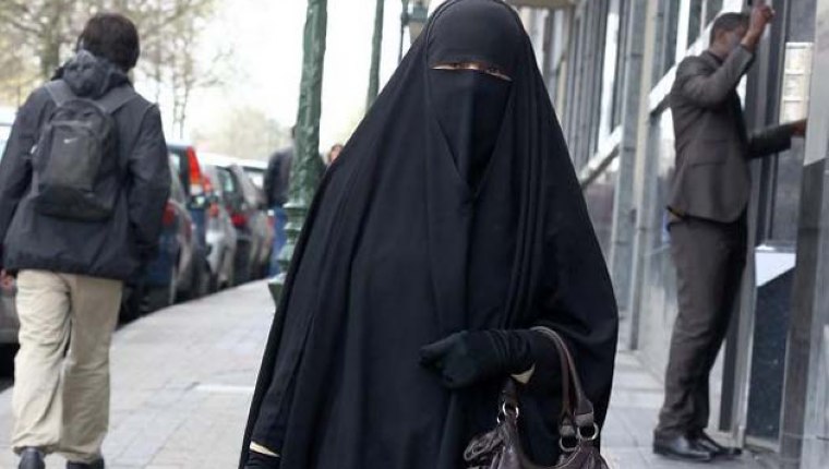 Avrupalılar Burka'yı yasaklamaya hazırlanıyor