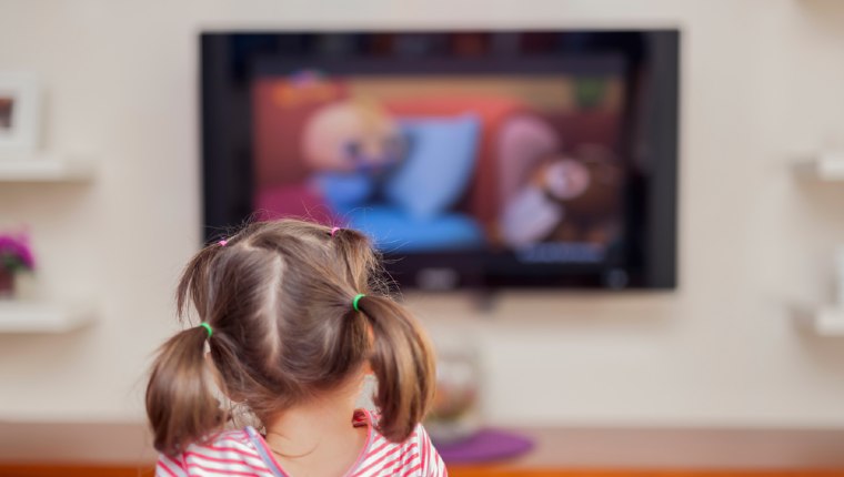 Çocuk, TV'de 100 bin şiddet sahnesi izliyor