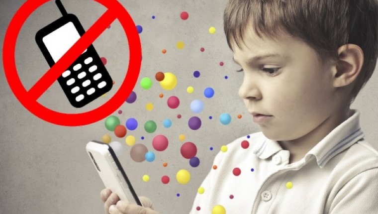 Çocuklara akıllı telefon yasaklansın