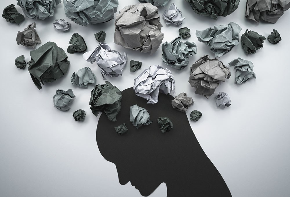 İnsan zihni neden olumsuza odaklanır, bu eğilimle nasıl başa çıkılır?