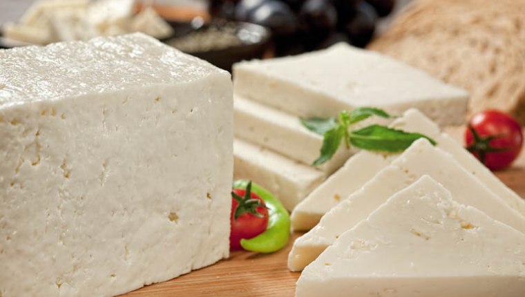 Kemik erimesini önlemek için peynir yiyin