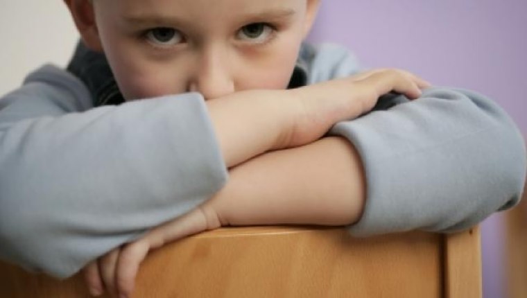 Stres çocuklarda depresyon sebebi